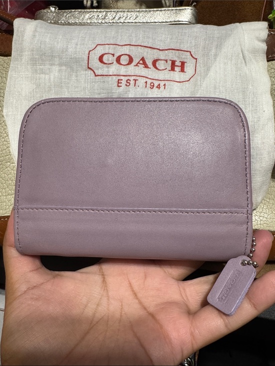 Coach Accessories - Coach lilac vintage card holder